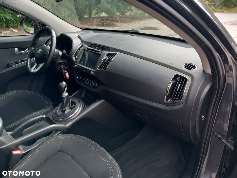 Kia Sportage 2,0 CRDI 2WD Vision - 10