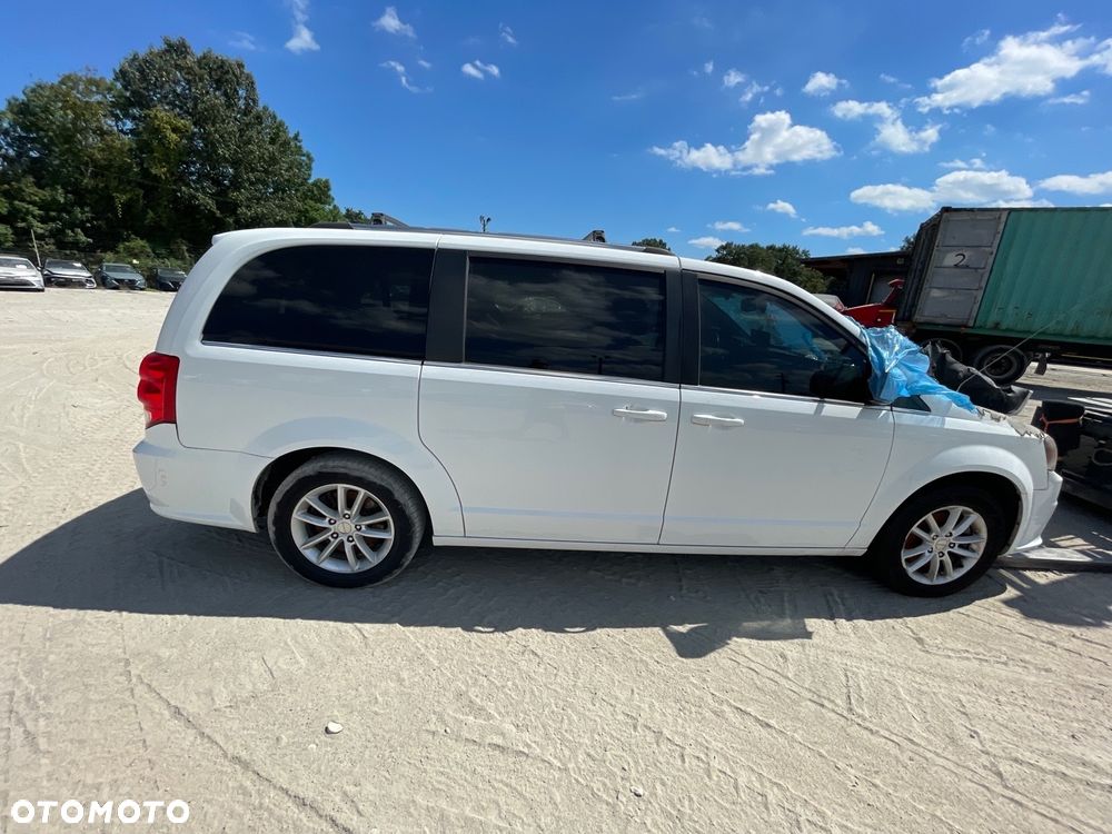 Dodge Grand Caravan 3.3 SE - 7