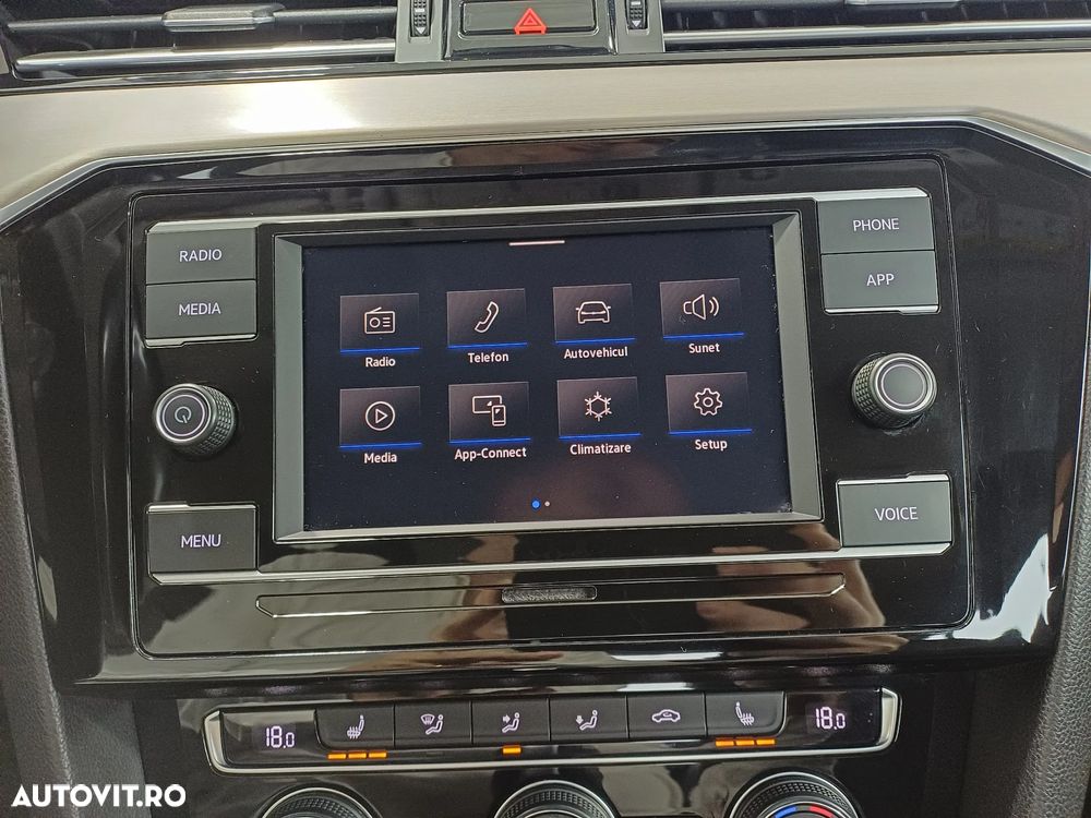 Volkswagen Passat 2.0 TDI DSG Highline - 13