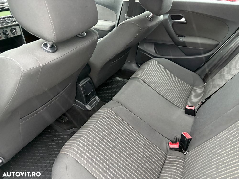 Volkswagen Polo 1.6 TDI CR DPF Highline - 9