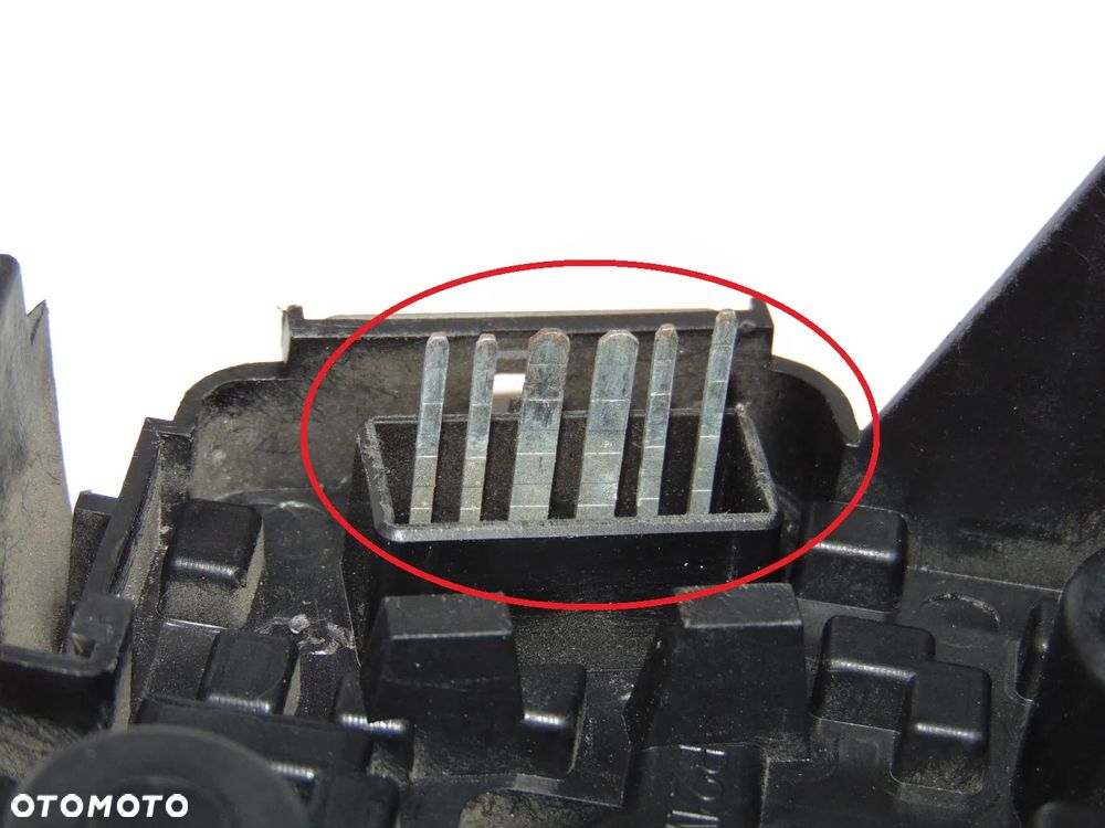 Wkład lampy prawej tylny tył prawy oprawka prawa Peugeot 307 FL lift HB hatchback 05-08r - 4