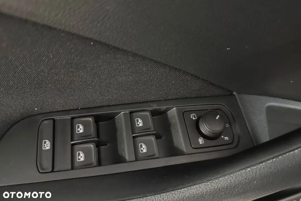 Skoda Kamiq 1.0 TSI Essence DSG - 13