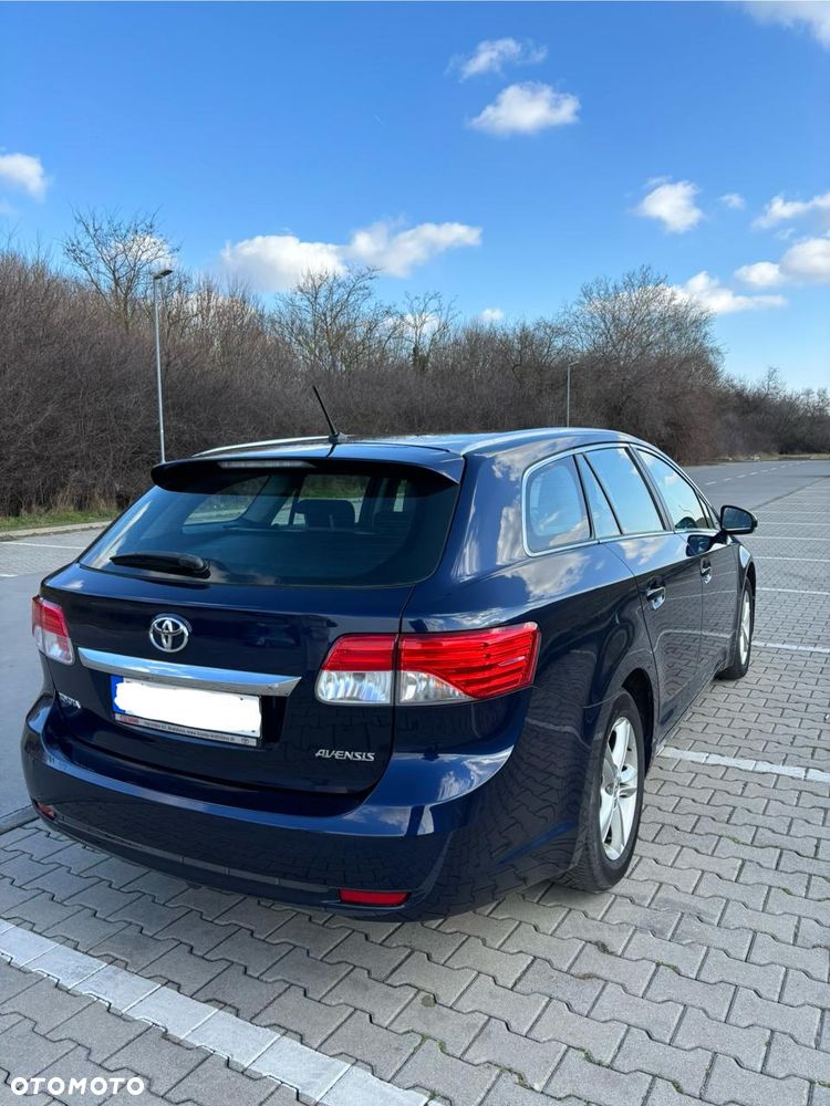 Toyota Avensis 2.0 D-4D Active - 5