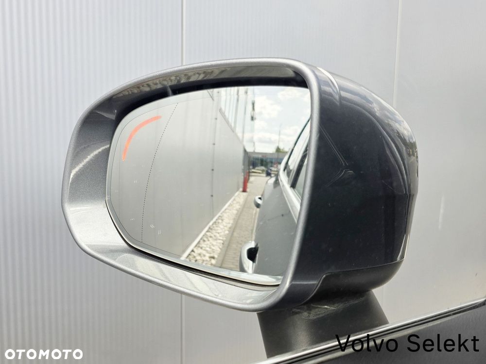 Volvo XC 60 - 32