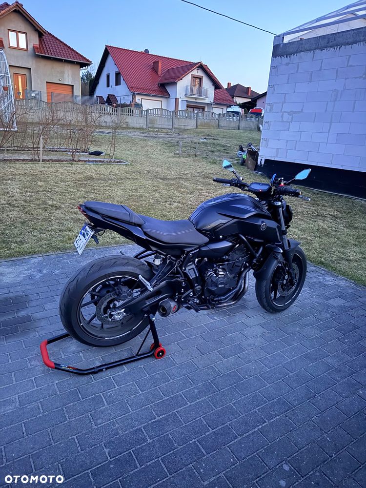 Yamaha MT - 2