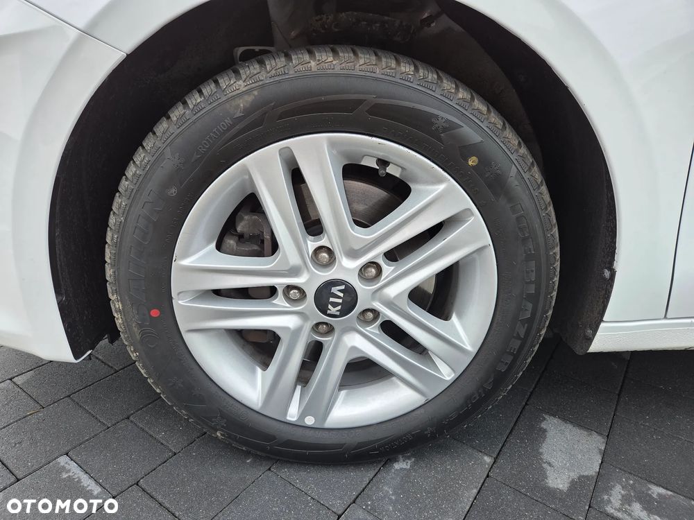 Kia Ceed 1.6 CRDi Eco-Dynamics+ (48V Mild-Hybrid) DCT7 Platinum Edition - 25