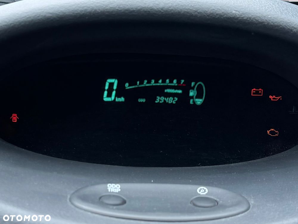 Toyota Yaris - 15