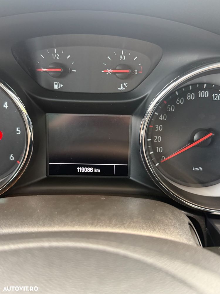 Opel Astra 1.5 Start/Stop 2020 - 10
