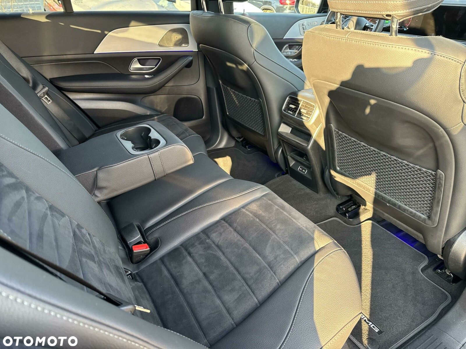 Mercedes-Benz GLE - 19