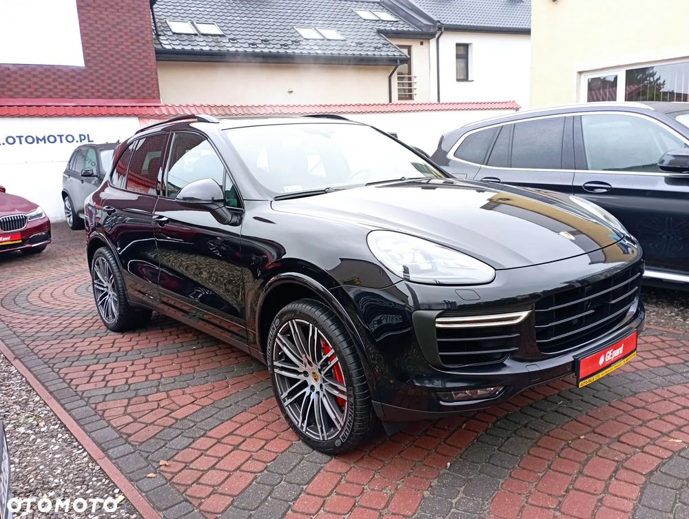 Porsche Cayenne Turbo - 3