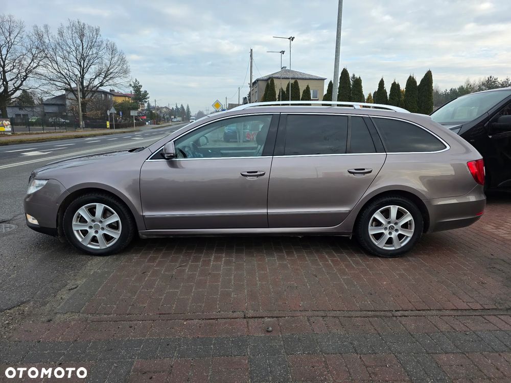 Skoda Superb 2.0 TSI DSG Exclusive - 8