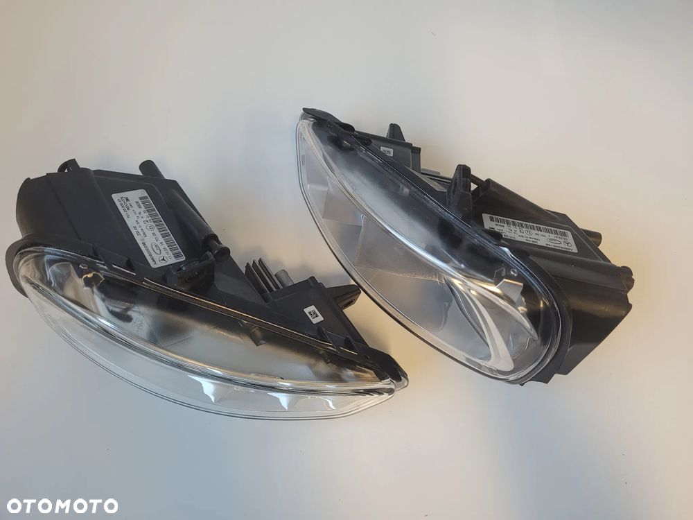 Halogen przeciwmgielny z światłem do jazdy w dzień - 4