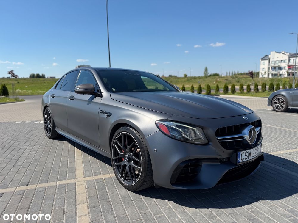 Mercedes-Benz Klasa E AMG 63 S 4Matic+ AMG Speedshift MCT-9G - 4