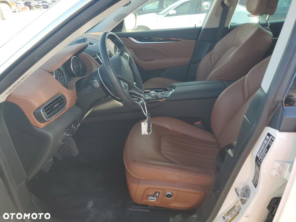 Maserati Levante Q4 - 9