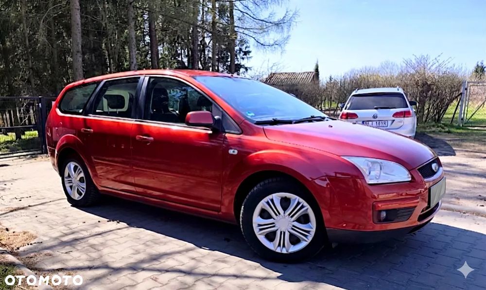 Ford Focus 1.6 16V Ambiente - 2