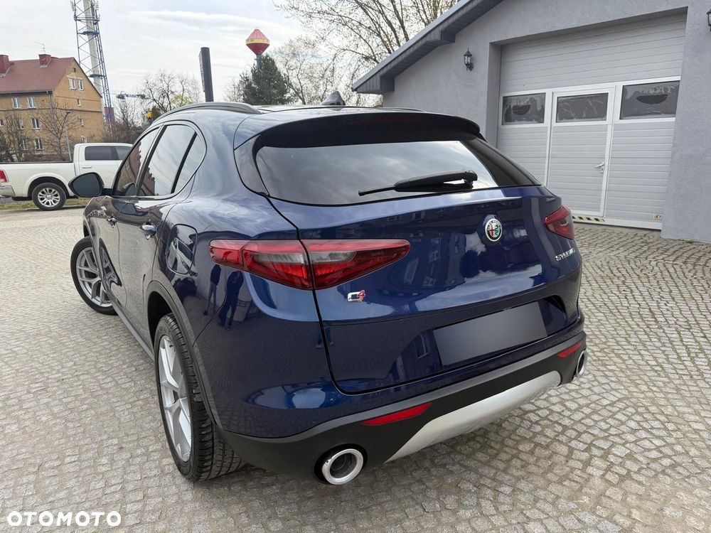 Alfa Romeo Stelvio 2.0 Turbo Executive Q4 - 3