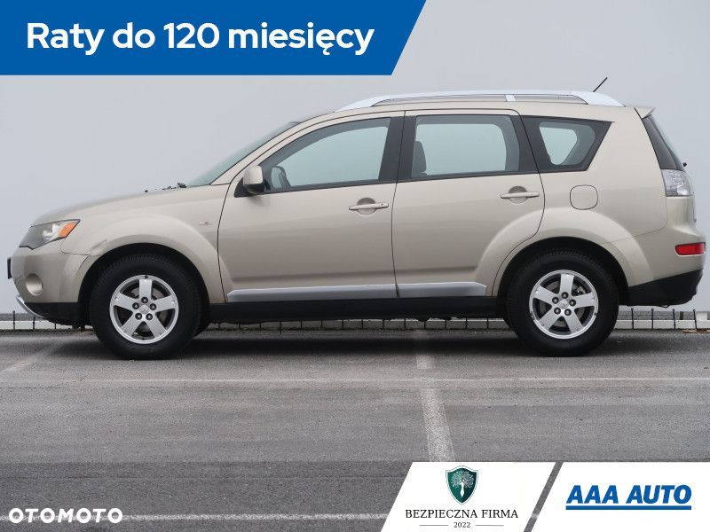 Mitsubishi Outlander - 3