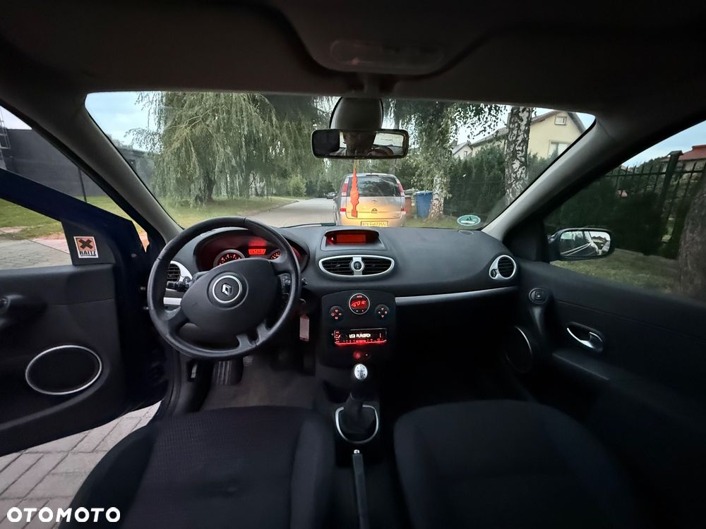 Renault Clio - 6