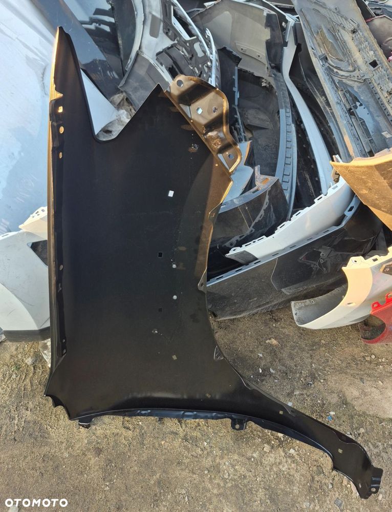 Błotnik Toyota Hilux Lifting 2012-2015r. Przód Lewy - 2