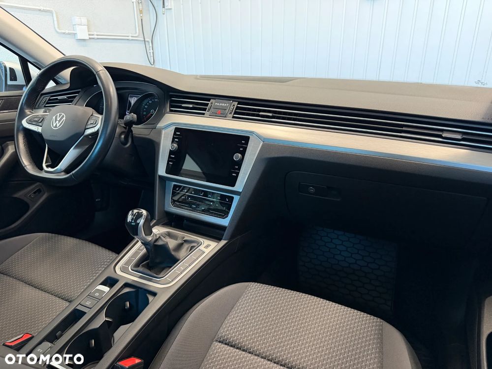 Volkswagen Passat 2.0 TDI EVO Elegance - 20