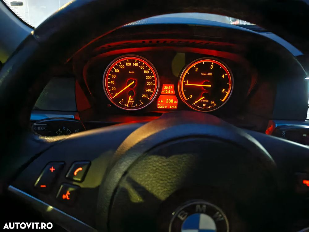 BMW Seria 5 - 24