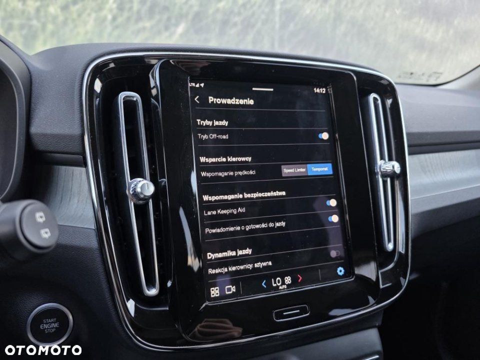Volvo XC 40 - 35