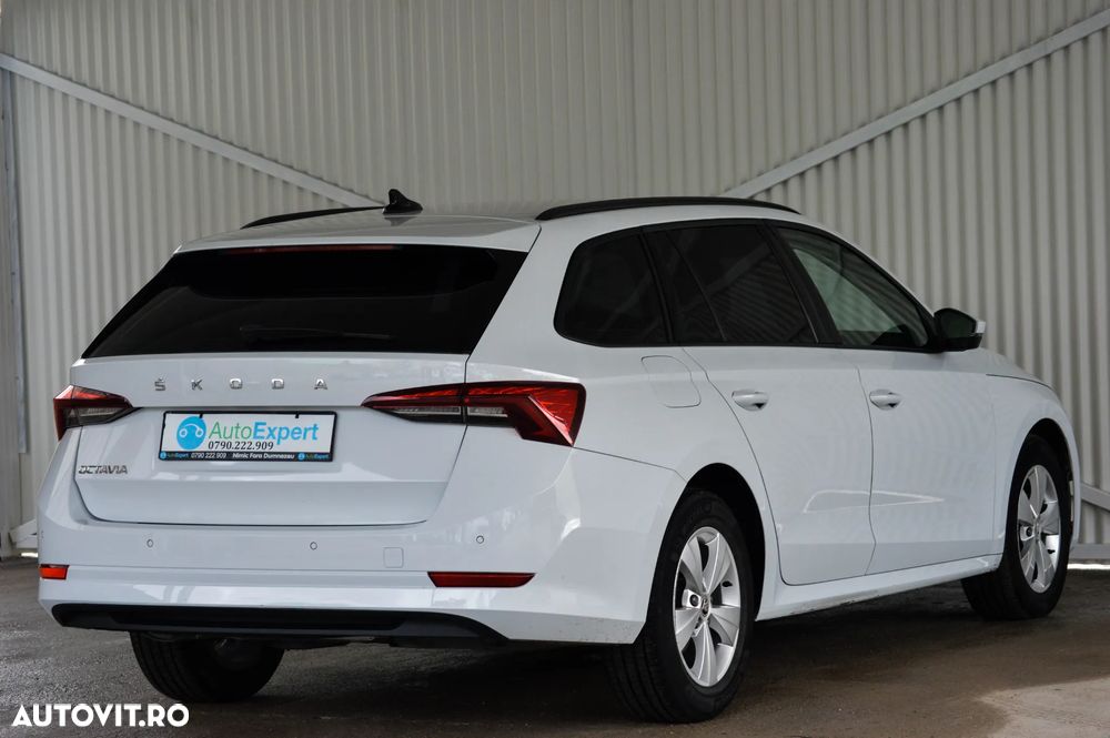 Skoda Octavia Combi 2.0 TDI DSG Tour - 21