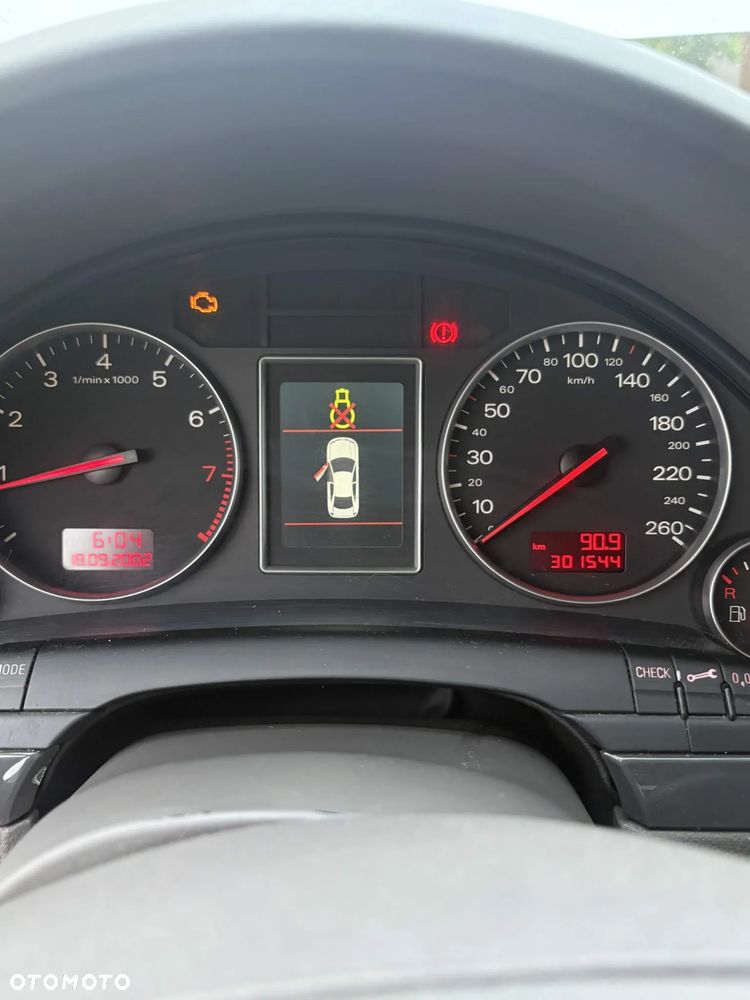 Audi A4 Limousine 1.8T - 12
