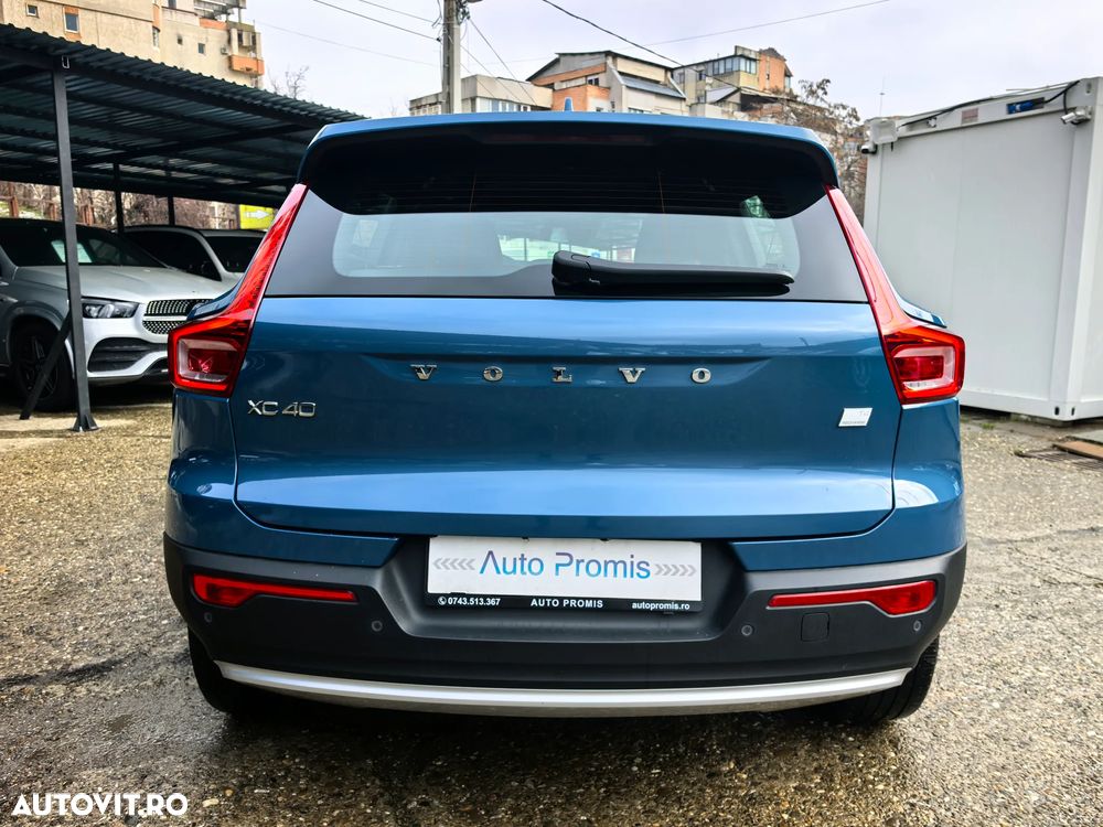 Volvo XC 40 T4 Recharge DKG Ultimate Bright - 11