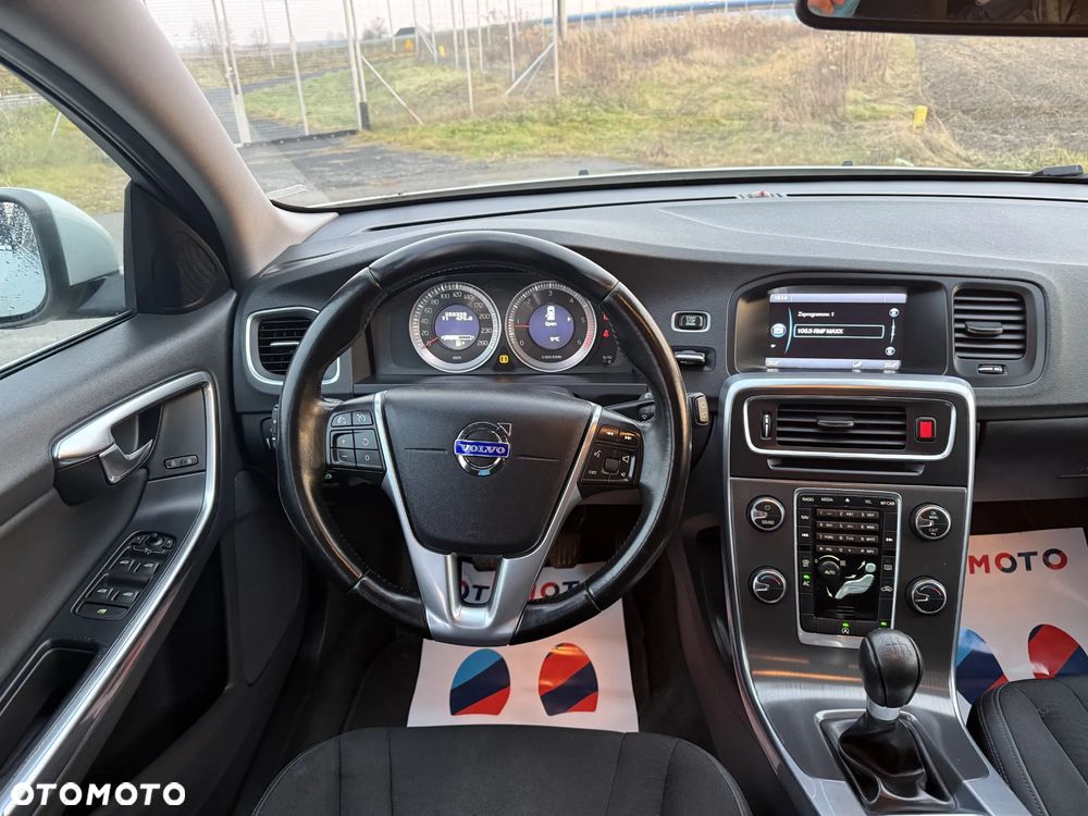 Volvo V60 D3 Edition - 15