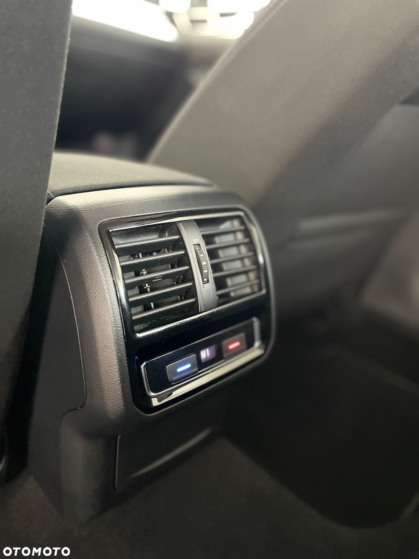 Volkswagen Passat 2.0 TDI BMT Comfortline DSG - 11
