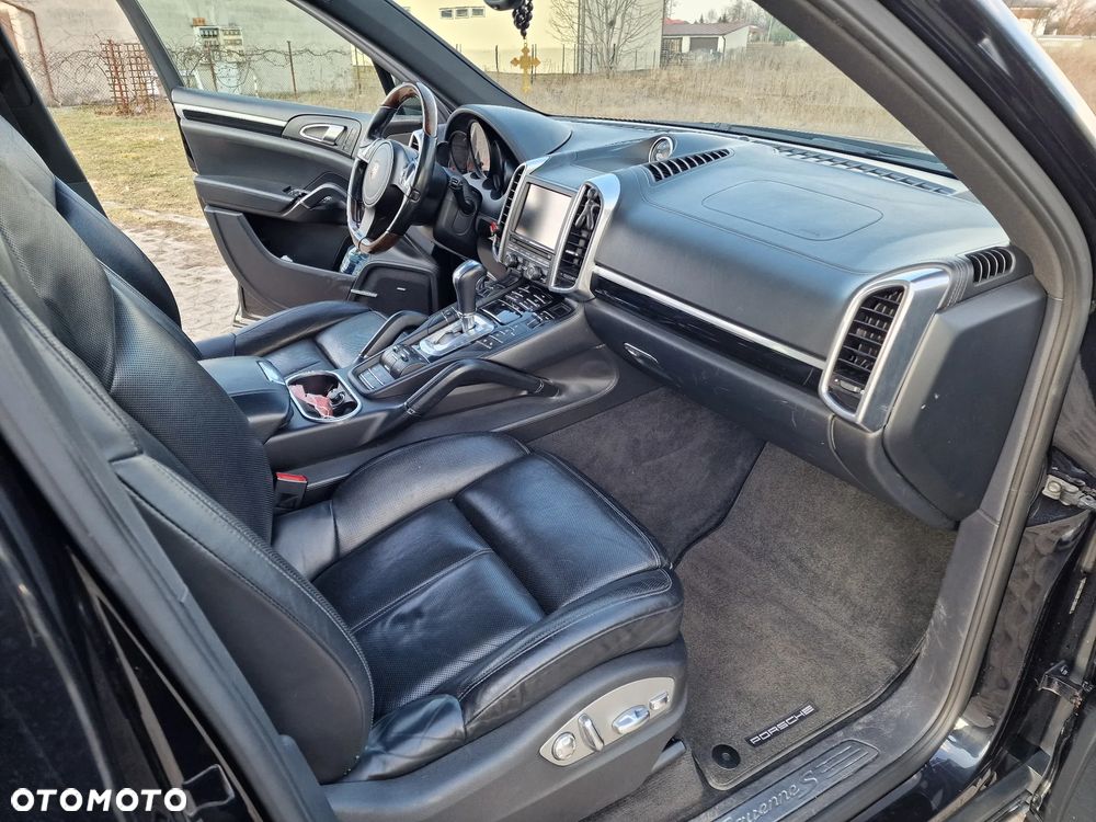 Porsche Cayenne - 7