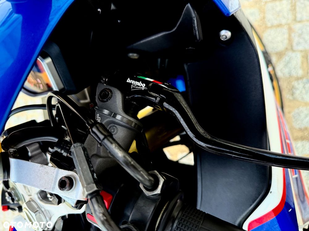 Honda CBR - 9