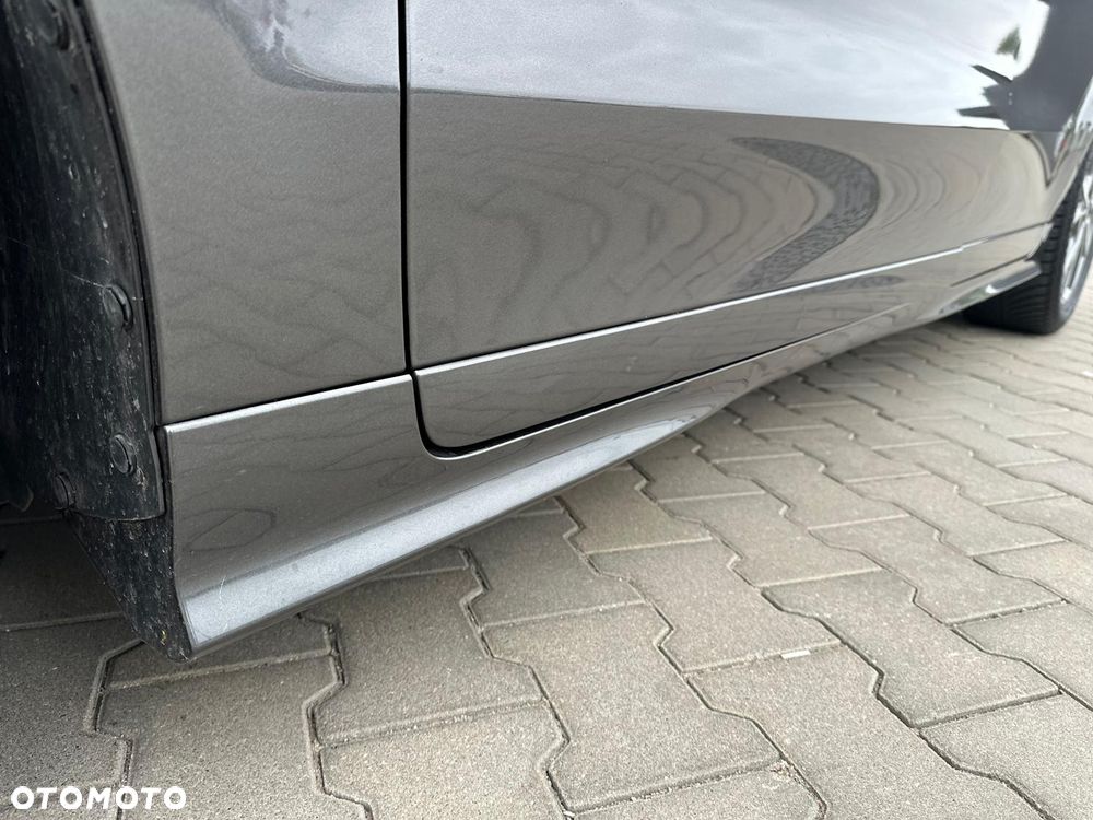 Ford S-Max - 32