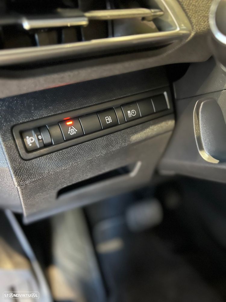 Peugeot 3008 1.6 Hybrid Active Pack e-EAT8 - 27