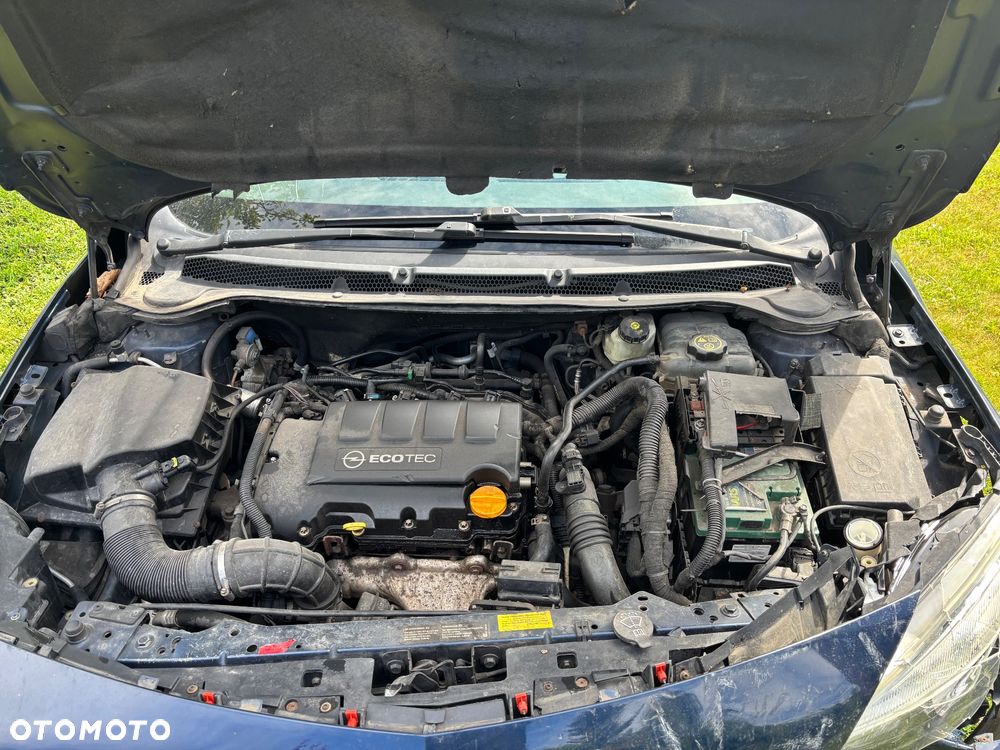 Opel Astra 1.4 Turbo - 9