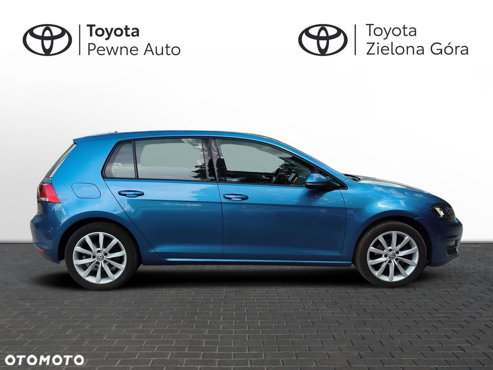 Volkswagen Golf - 6