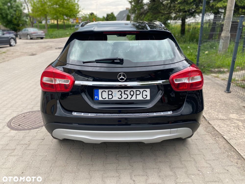 Mercedes-Benz GLA 180 (CDI) d Urban - 10