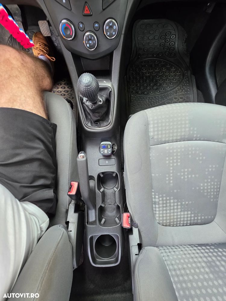 Chevrolet Aveo 1.2 DOHC 86 CP MT5 LT - 10
