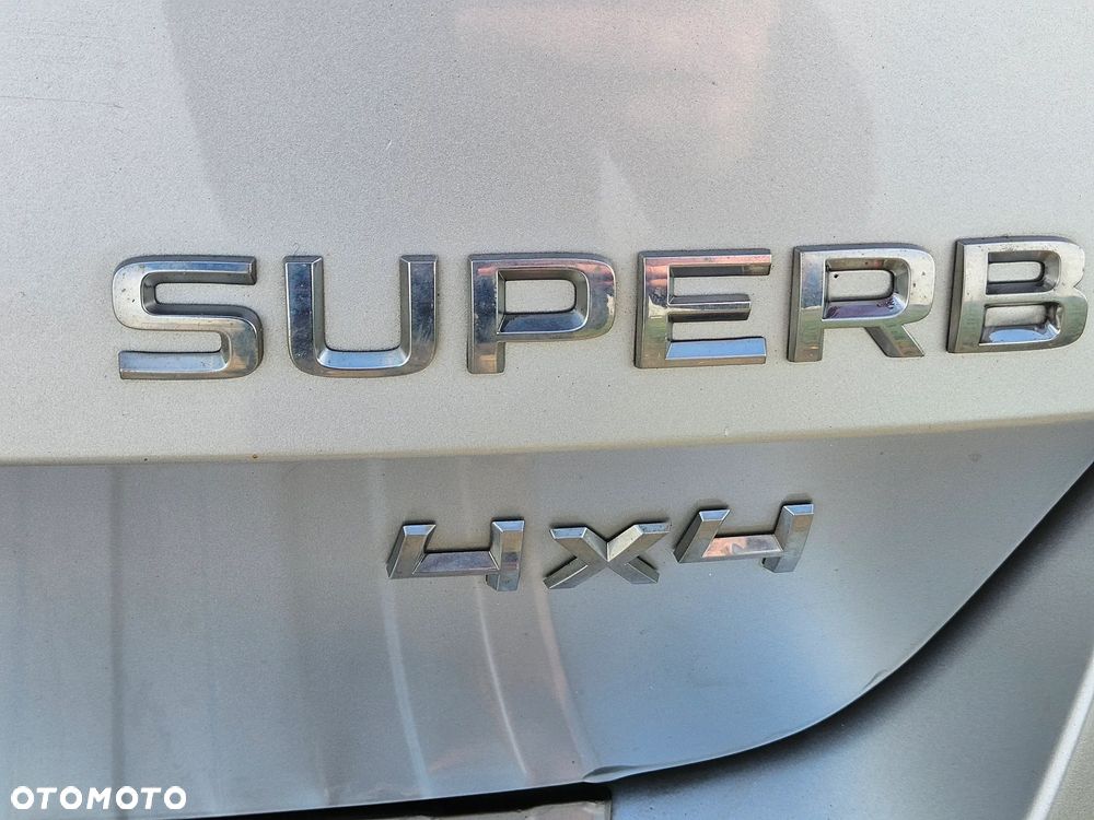 Skoda Superb 2.0 TDI 4x4 DSG Style - 20