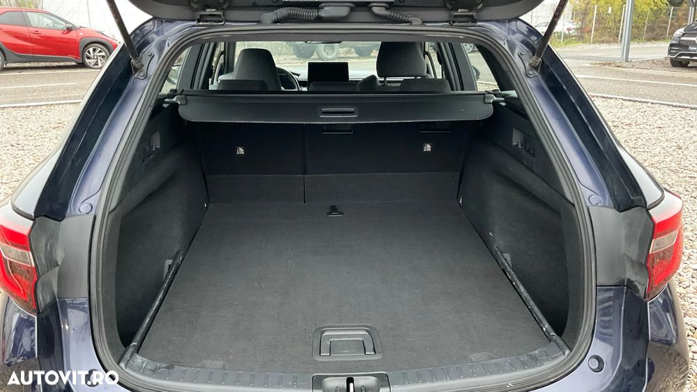 Toyota Corolla TS 1.8 HSD Dynamic - 36