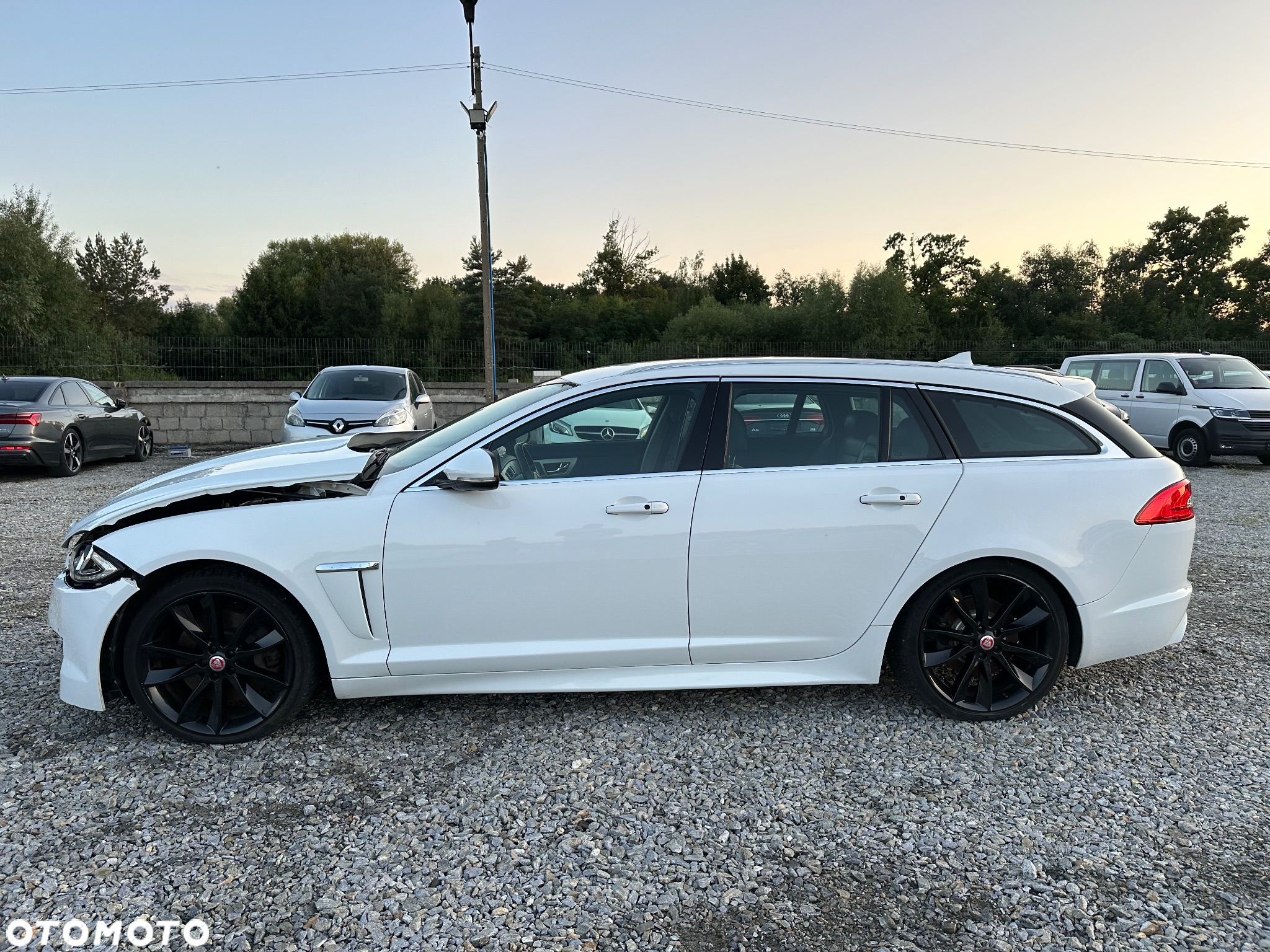 Jaguar XF 3.0 V6 Diesel S Sportbrake - 2