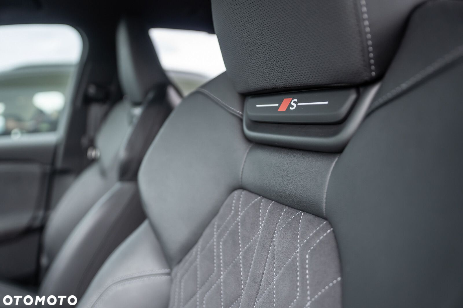 Audi Q6 e-tron - 10