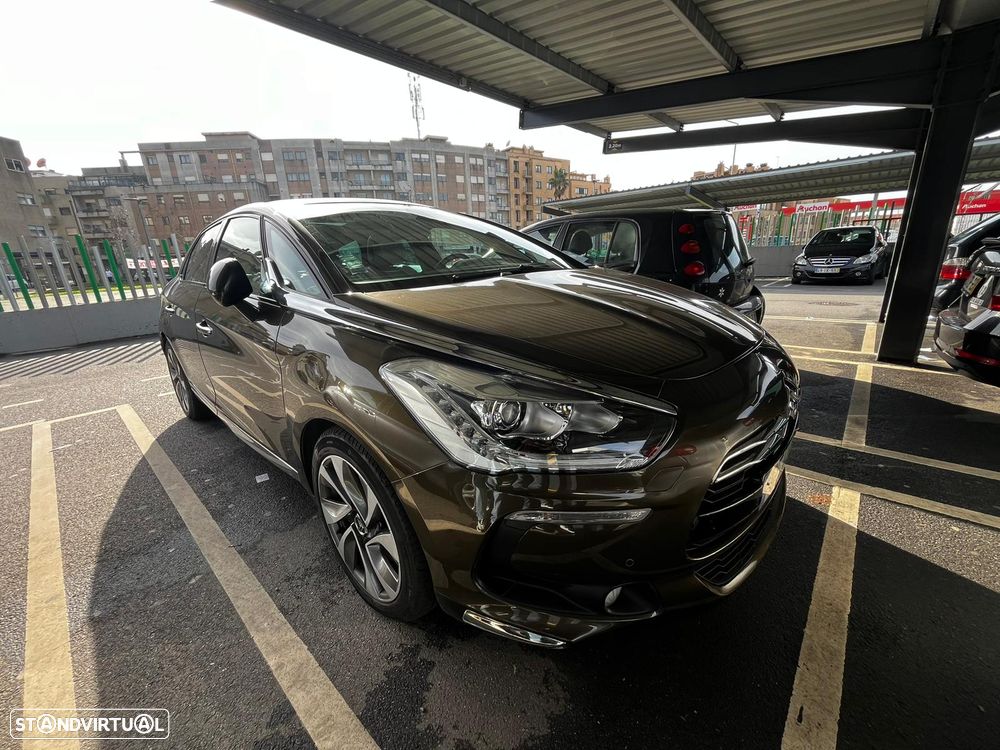 Citroën DS5 2.0 HDi So Chic - 2