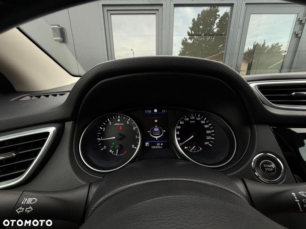 Nissan Qashqai 1.3 DIG-T N-Connecta DCT - 30