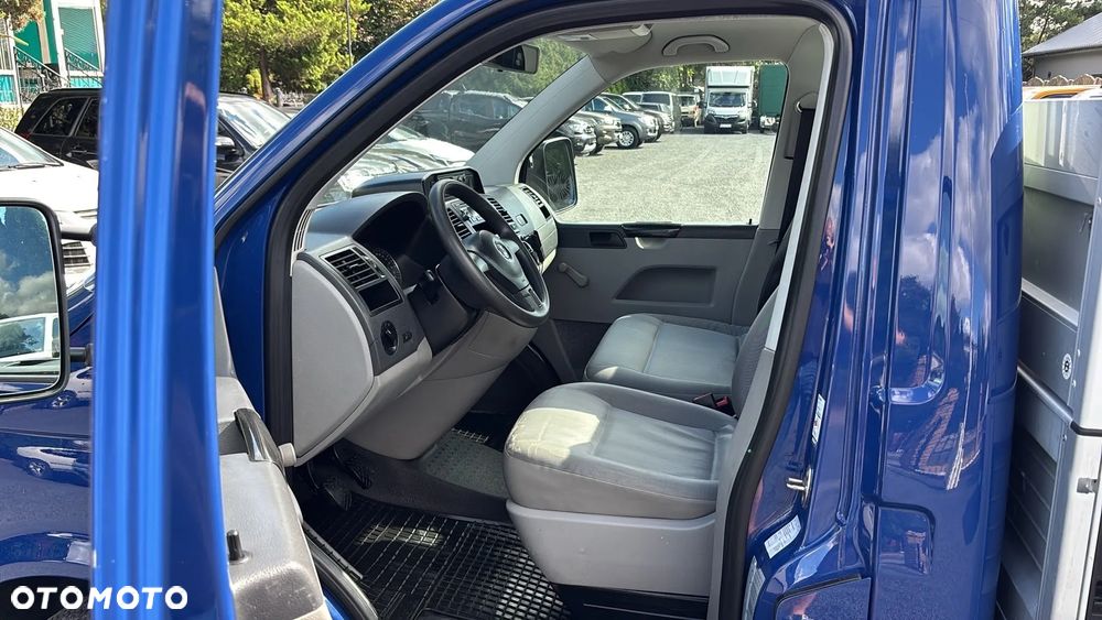 Volkswagen Transporter T5 - 12