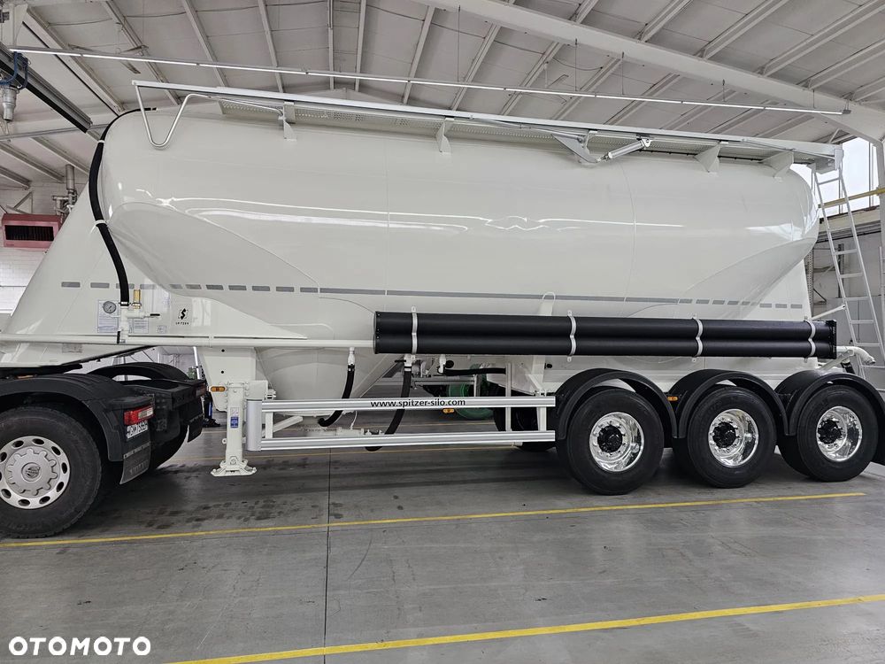 Spitzer dwie nowe naczepy SF 2737/2P do odbioru luty-marzec 2026 r. - 1