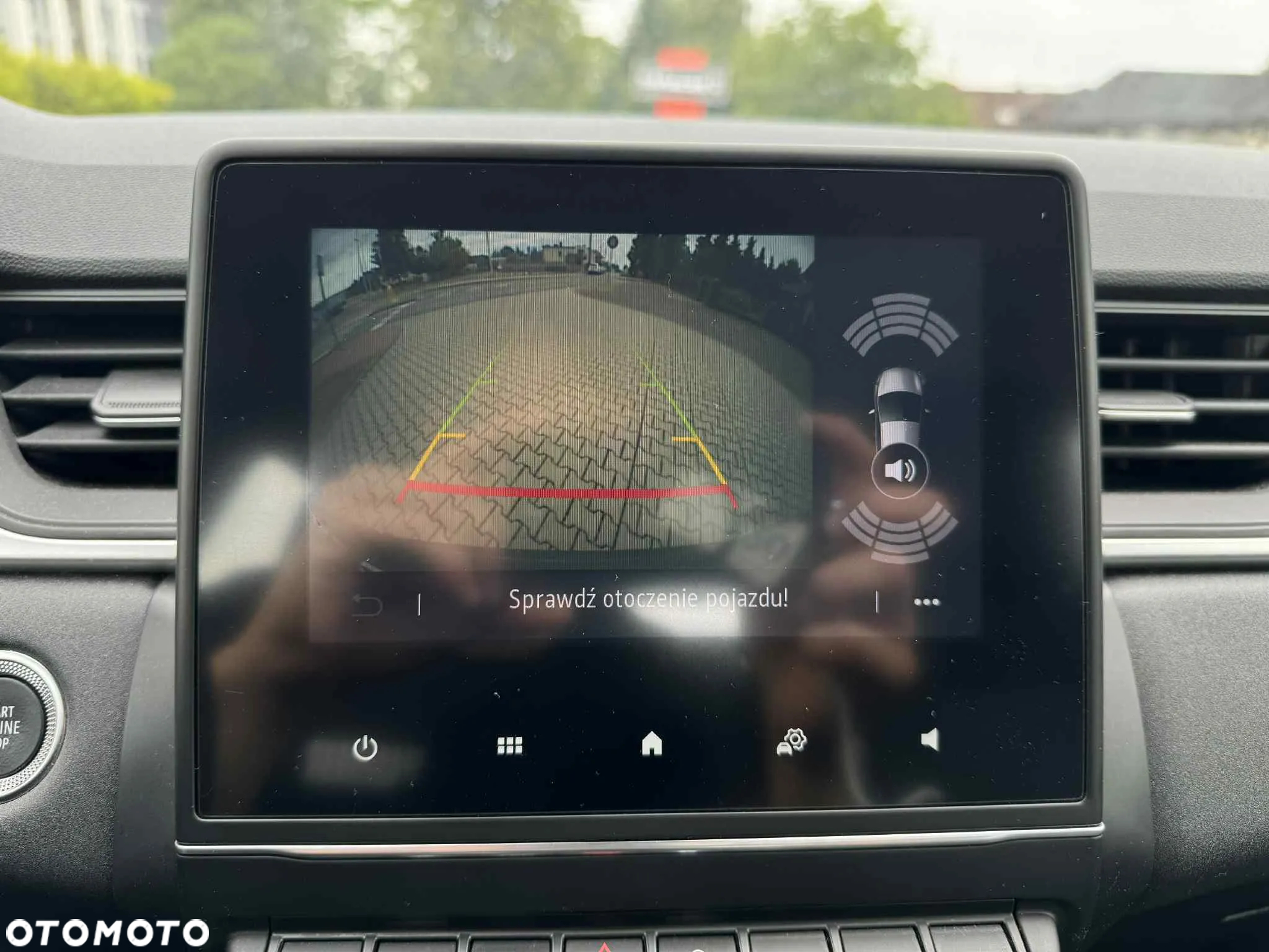 Renault Captur - 17