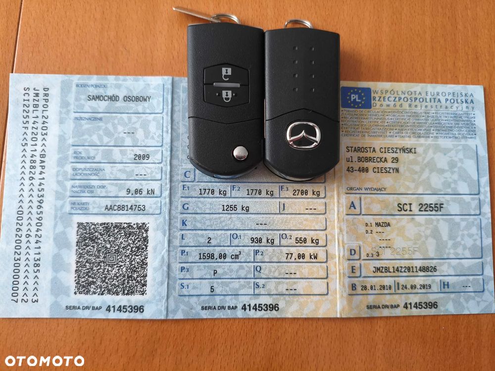 Mazda 3 1.6 Exclusive + - 25