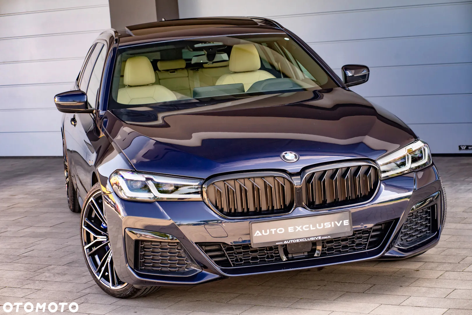 BMW Seria 5 530d xDrive Touring M Sport Edition - 4